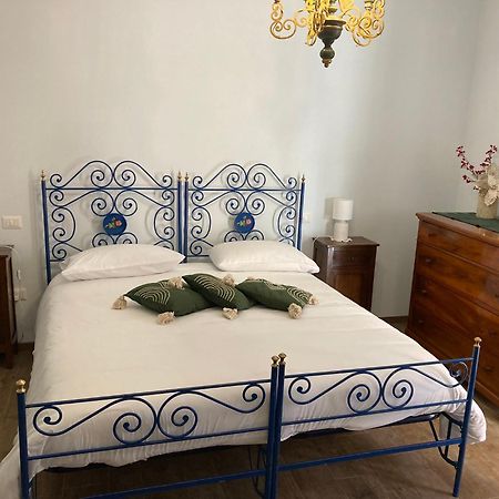 Casa Vacanze Il Borgo Губбио Экстерьер фото